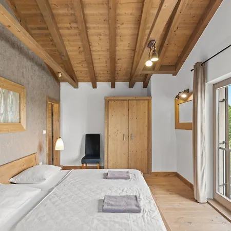Santi By Interhome