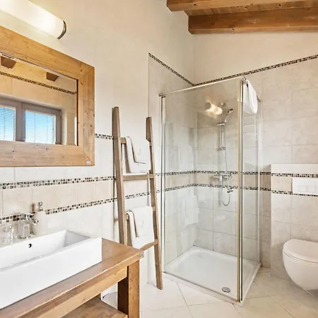 Santi By Interhome
