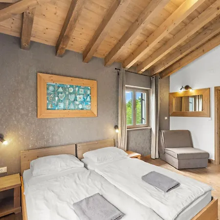 Santi By Interhome
