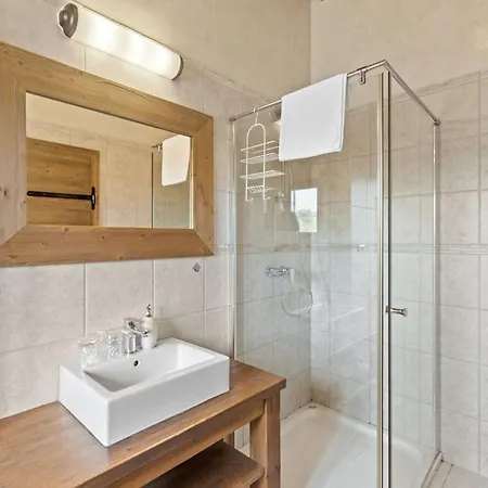 Santi By Interhome * Butkovići