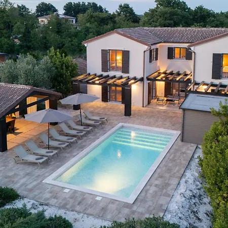 Nyaraló Santi By Interhome